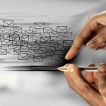 Hintergrund für E-Mail-Versand