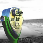 Retro-Fernglas mit Blick auf das Meer im Comic-Style